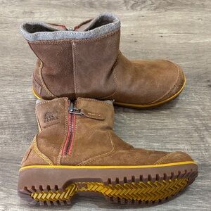 Sorel  Tan Suede Boots with Red Zipper